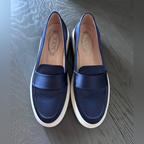 tods blue loafs - Picture 1 of 3